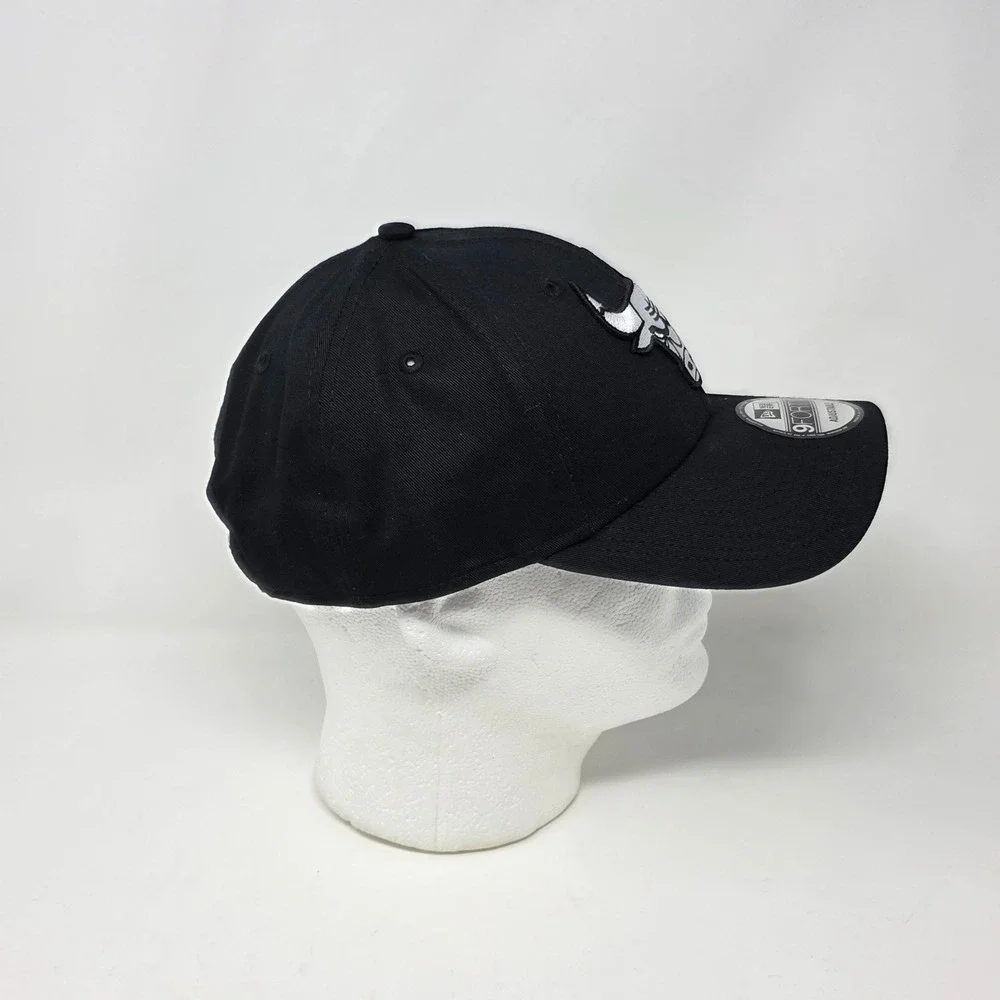 New Era Chicago Bulls Nba 9Forty Snapback Hat Cap Black/White‎ Embroidered Logo